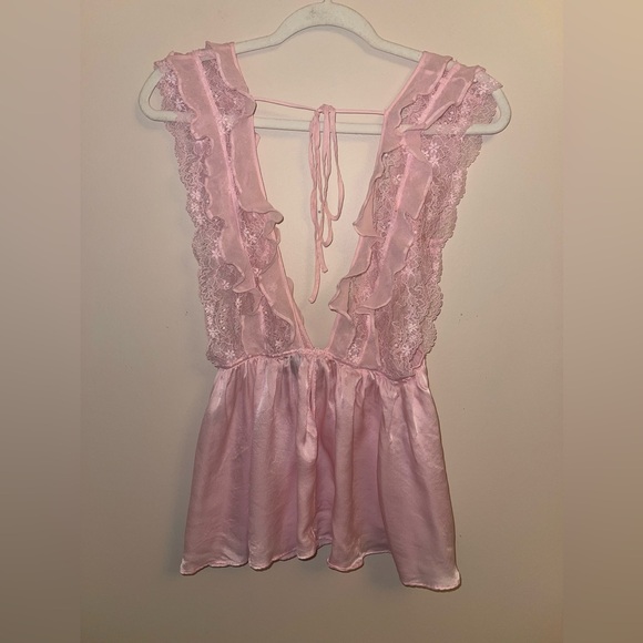 VICTORIA’S SECRET Lace Top - Picture 2 of 3